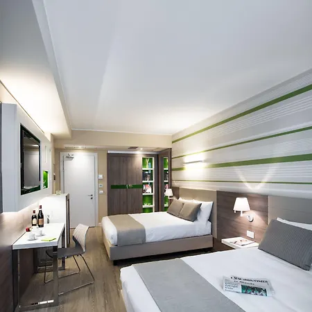 Enjoy Garda Отель 4*