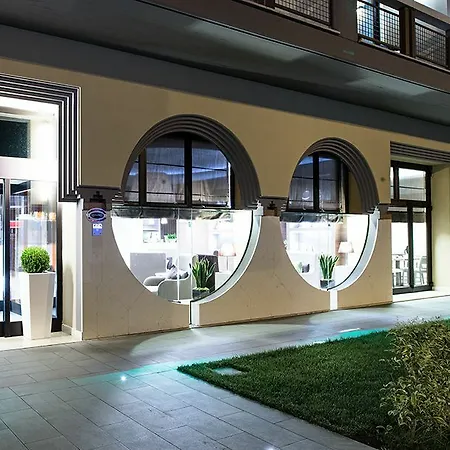 酒店 享受加尔达湖酒店