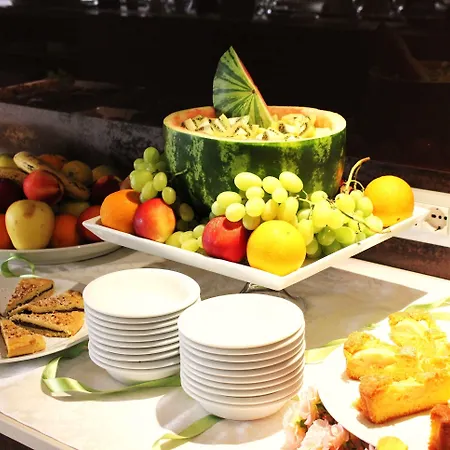 エンジョイ ガルダ ペスキエーラ・デル・ガルダ