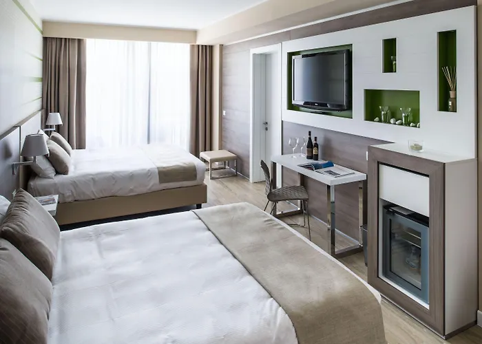 Hotel Enjoy Garda Peschiera del Garda