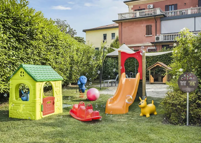 Enjoy Garda Hotel 4*