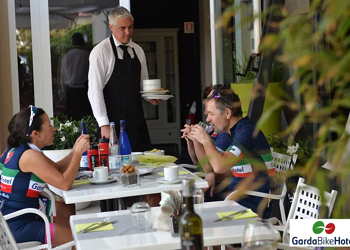 Hotel Enjoy Garda Peschiera del Garda