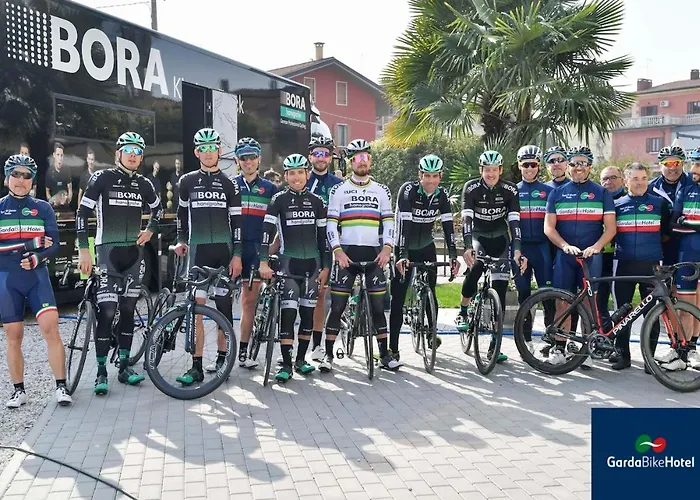 Enjoy Garda מלון 4*